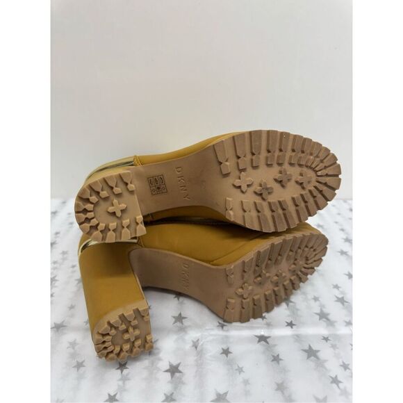 DKNY Booties Size 7.5 Mustard‎ Block Heel Lug Sole Front Zip Boots - Picture 10 of 11